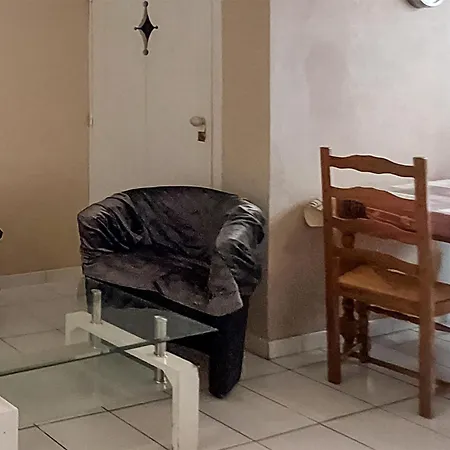 Stunning In Les Bains Apartman *